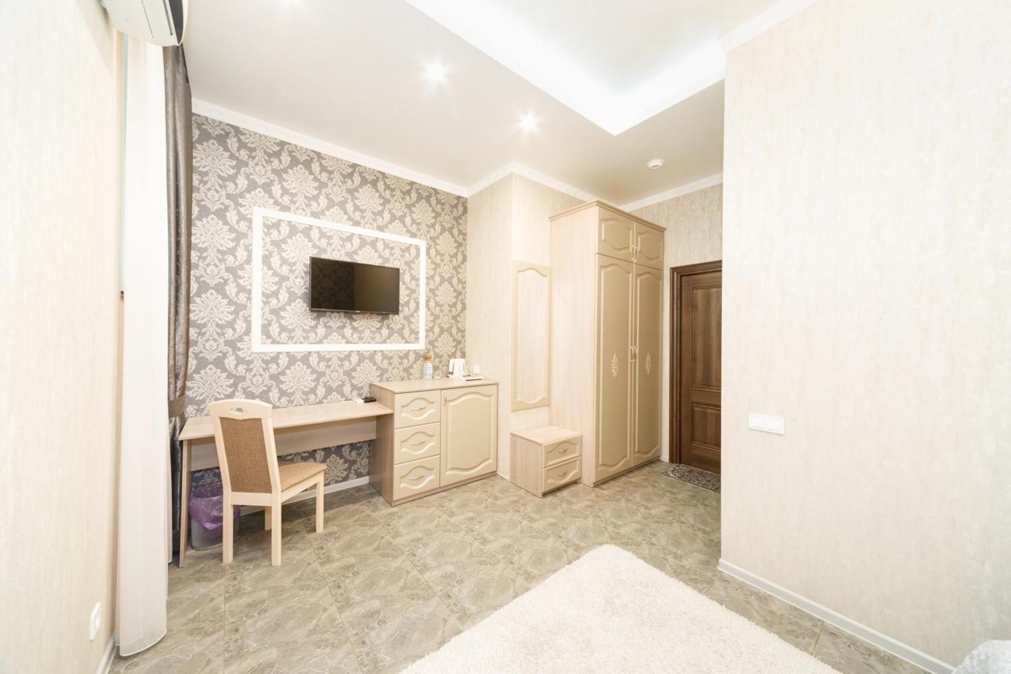 L.O.Y Family Hotel Ντνιπροπετρόφσκ Εξωτερικό φωτογραφία