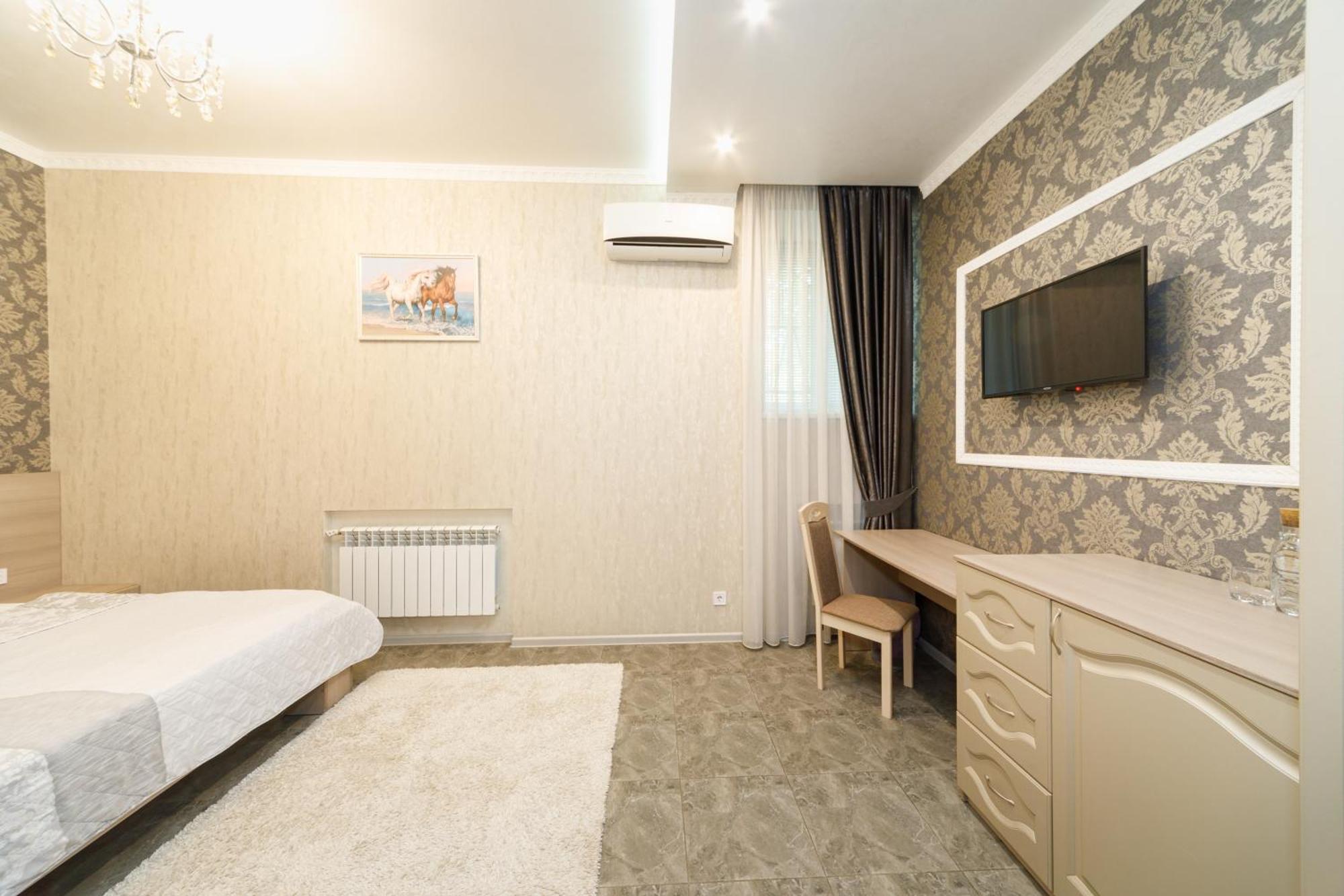 L.O.Y Family Hotel Ντνιπροπετρόφσκ Εξωτερικό φωτογραφία