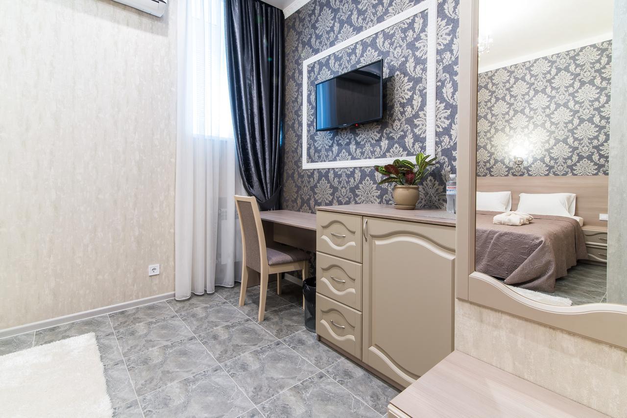 L.O.Y Family Hotel Ντνιπροπετρόφσκ Εξωτερικό φωτογραφία